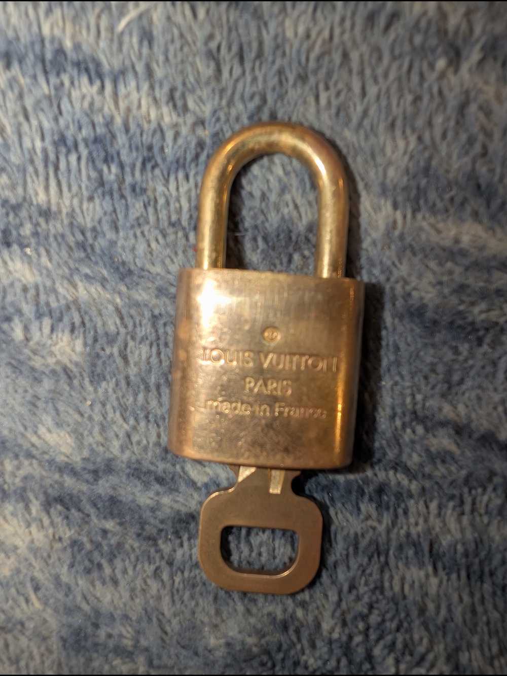 Louis Vuitton Brass Padlock #337 in Antique Gold - Picture 3 of 7